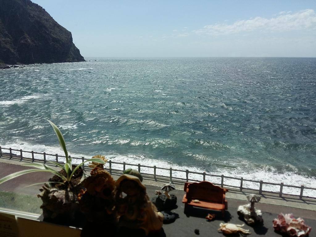 Nice View Guesthouse Сеогвипо Екстериор снимка